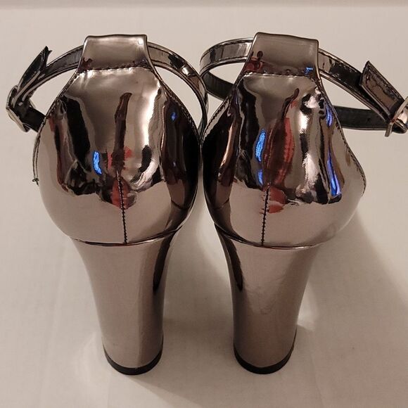 BRAND NEW MADDEN GIRL POINTED TOE SANDAL - Picture 6 of 16